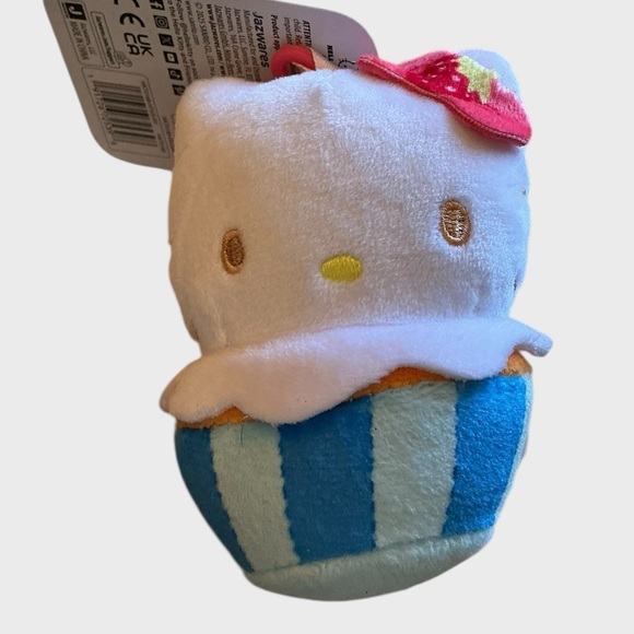 Sanrio Hello Kitty Clip-On Plush 4” Cupcake Style NWT – Kawaii Bag Charm - Picture 1 of 7